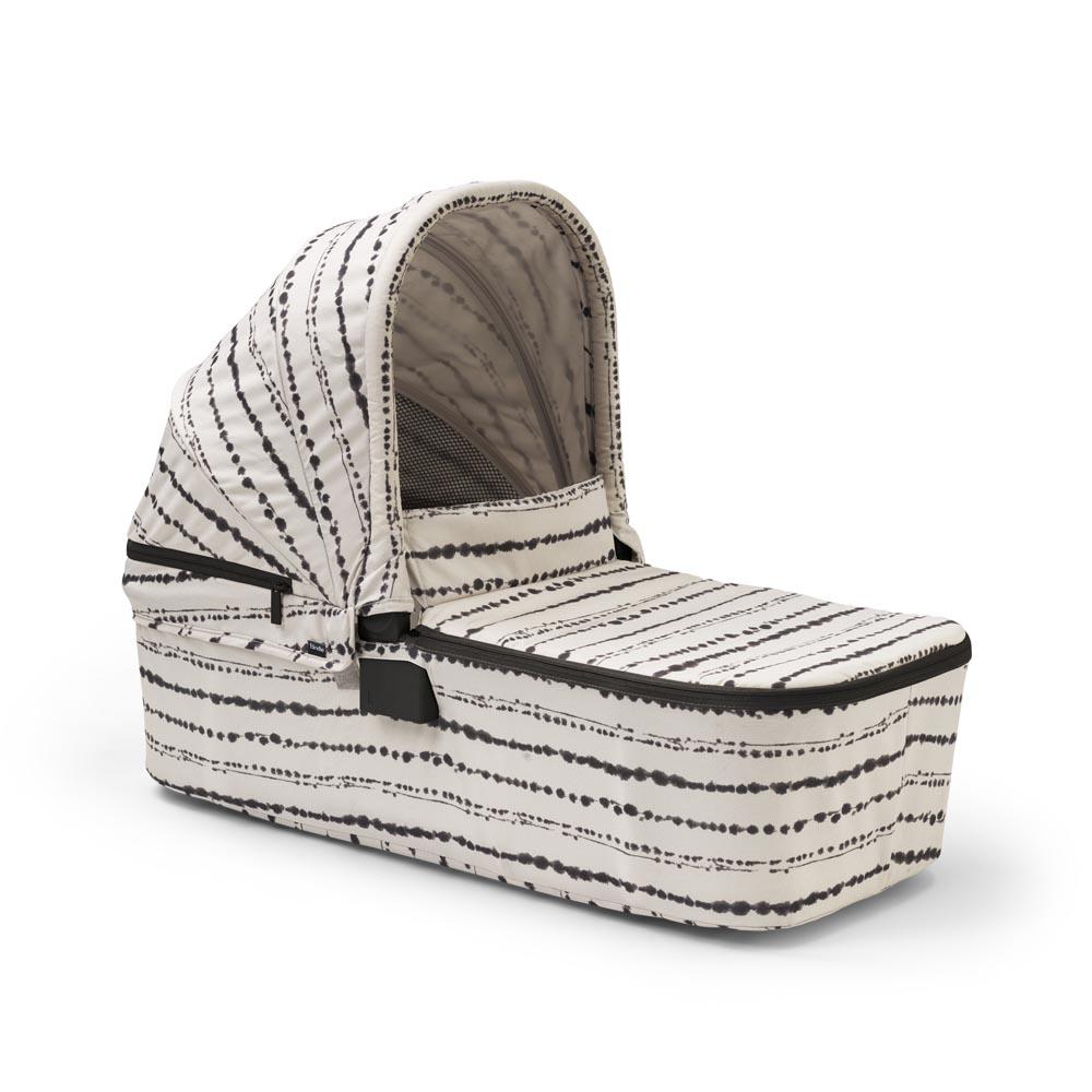 Elodie-Mondo-reiswieg-carrycot-tidemark-drops